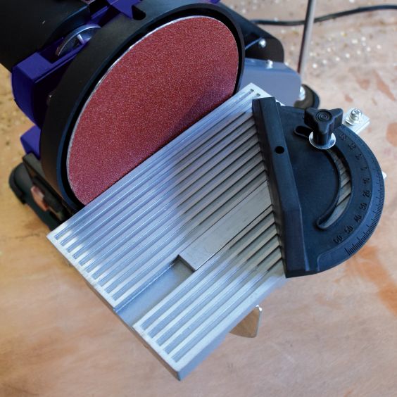 Machine à poncer 375W 150mm KORMAN