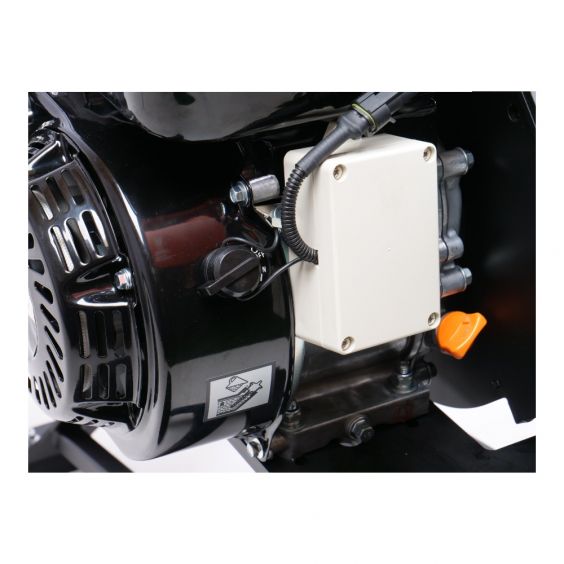 Broyeur de végétaux et de branches thermique essence 212cc 60mm ST PIERRE DU CHAMP